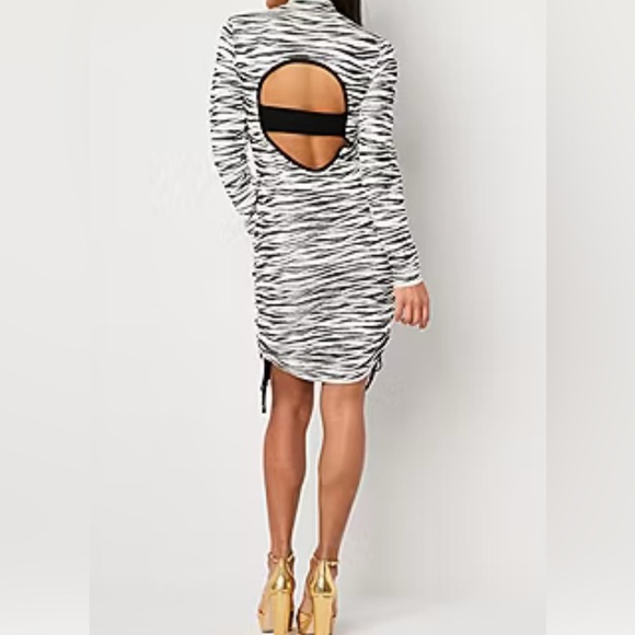Bold Elements Womens Long Sleeve Animal Sweater Dress - Picture 6 of 8
